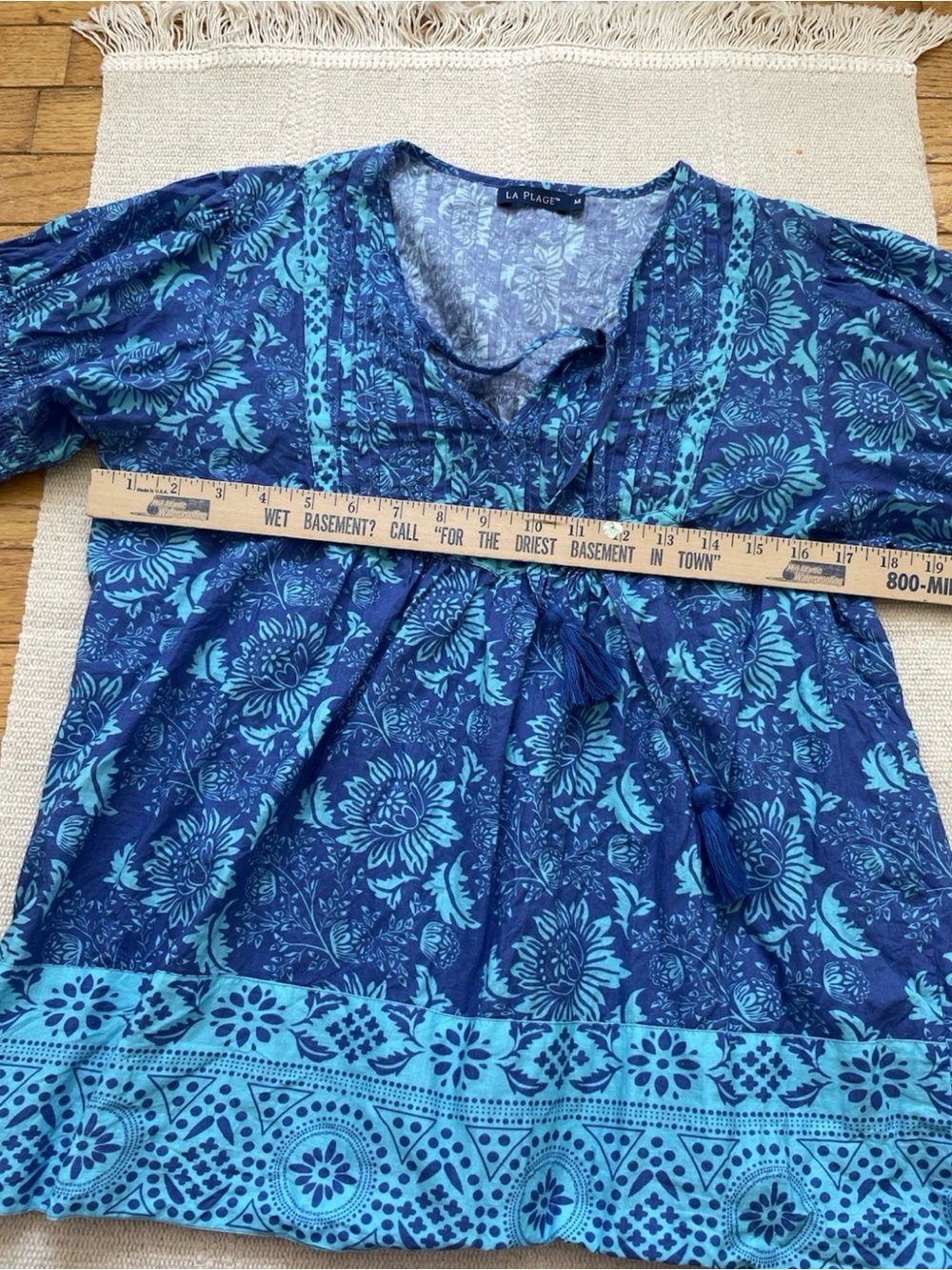 La Plage Pintuck Smocked Sleeve Blouse Blue Floral Sz M Coastal Resort - Picture 5 of 6